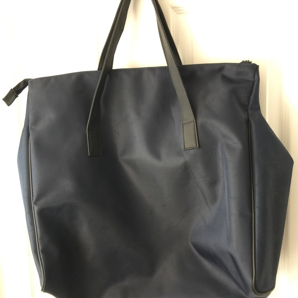 Large Issey Miyake Navy Blue Travel Bag NWT - Picture 4 of 8